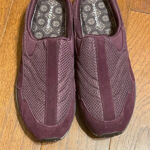 Easy Spirit Navy Maroon/Wine Travel Time Slide On Sneakers 10W